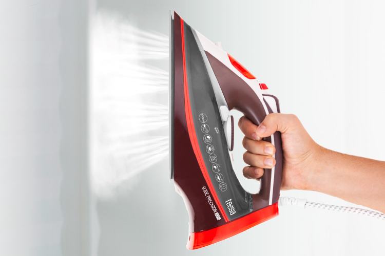 Žehlička naparovacia TEESA SLIDE PRECISION 3000 TEESA