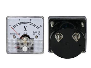 VOLTMETER - analogovy 15V